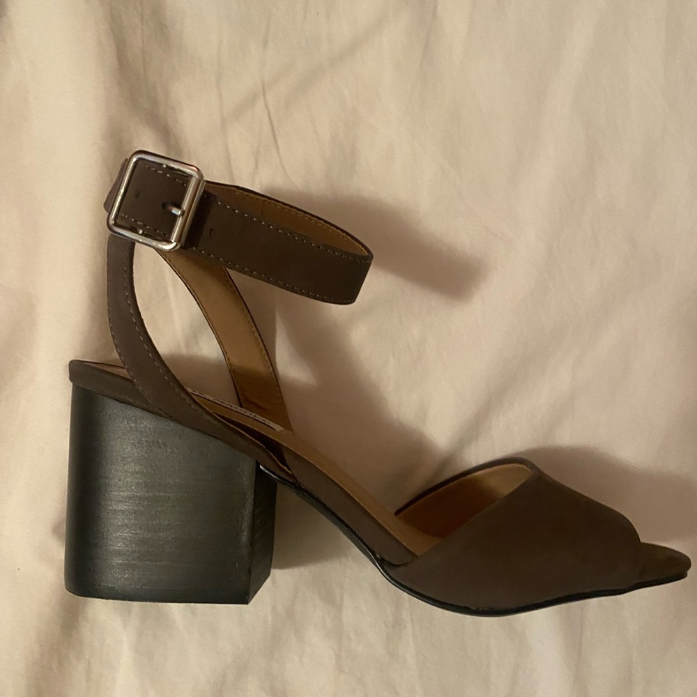 Steve Madden Devlin Heel Size Us 8, Color Grey Nu… - image 2